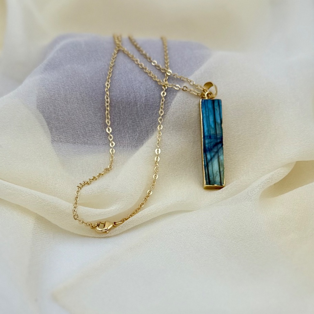 Natural Labradorite Pendant Rectangle Boho Layering Necklace Gold Tone Chain 20 - Picture 8 of 10